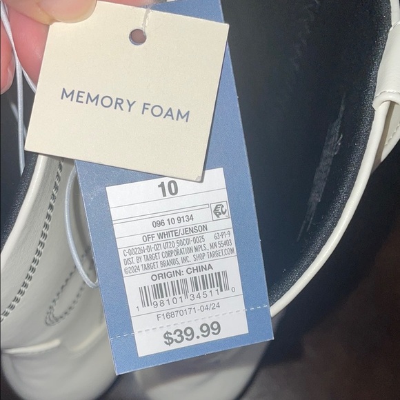 Universal Thread White Ankle Booties with Decorative Stitching (10) - Picture 11 of 13